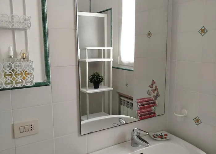 Casa Rosella Дом отдыха Альбенга