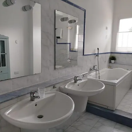 Semesterbostad Casa Rosella Albenga