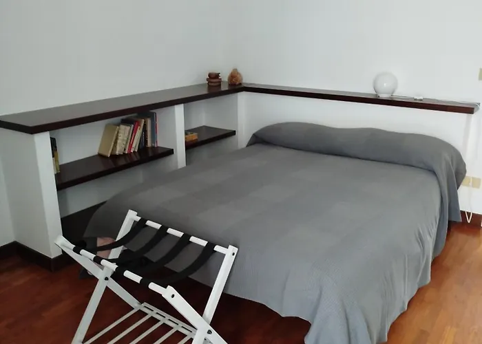 Casa Rosella 알벤가