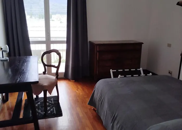 Casa Rosella 알벤가