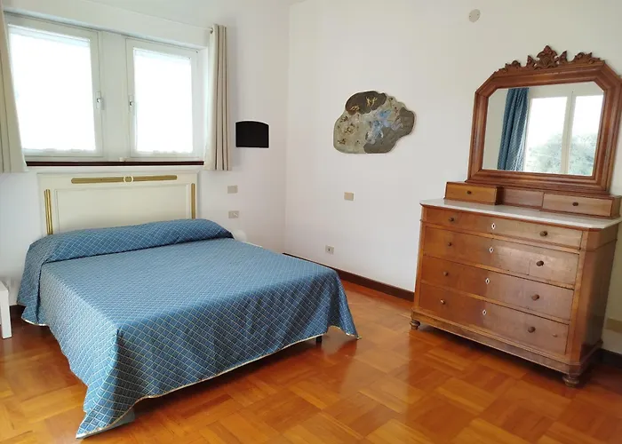 Casa Rosella 알벤가